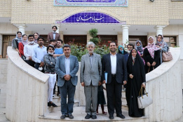 دیدار  فارسی آموزان بورسیه رشته آموزش زبان فارسی به غیر فارسی زبانان با رئیس و معاونان بنیاد سعدی