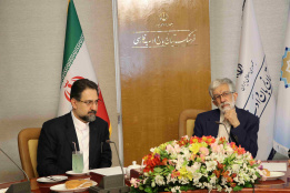 دیدار دیپلمات های در شرف اعزام وزارت امور خارجه با رئیس بنیاد سعدی
