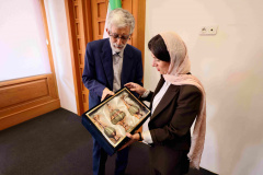 گزارش تصویری از دیدار رئیس بنیاد سعدی با ژانا آندریاسیان، وزیر آموزش، علوم، فرهنگ و ورزش ارمنستان