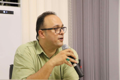 نشست دبیر و معاونان بنیاد سعدی با خبرنگاران
