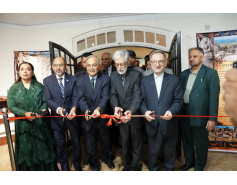 بازدید رئیس بنیاد سعدی از نمایشگاه پاکستان در گذر اعصار