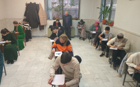 آزمون پایان دوره آموزش زبان فارسی در ترکمنستان برگزار شد