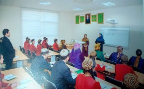 دوره مهارت‌افزایی استادان و دانشجویان زبان فارسی دانشگاه‌های ترکمنستان آغاز شد