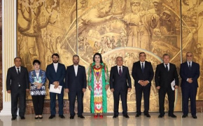 شاهنامه، زبان مشترک فرهنگ و هویت جهان فارسی است