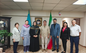 هم‌اندیشی برای توسعه زبان فارسی و ایران‌شناسی در قزاقستان برگزار شد