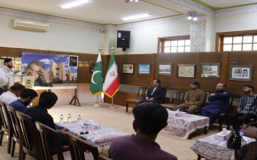 نشست ادبی «روز شعر و ادب فارسی» در کراچی برگزار شد