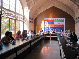 بررسی مسایل آموزشی مدارس فارسی‌آموز ارمنستان