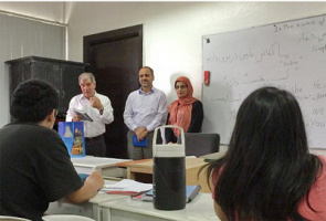 بازدید نماینده بنیاد سعدی از کلاس‌های آموزش زبان فارسی در دانشگاه یو پی مانیل