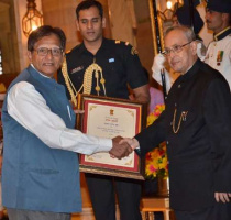 رئیس جمهوری هند به 3 استاد زبان فارسی گواهینامه افتخار اعطا کرد