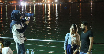 فارسیآموزان پنج قاره به ساحل «دریاچه» رسیدند