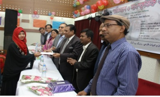 زبان فارسی، زبان عشق و مهربانی