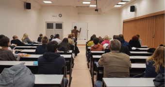 دوره های آزاد زبان فارسی در صربستان با استقبال علاقه مندان به فرهنگ کشورمان آغاز شد