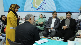 حضور استادان و فعالان آموزش زبان فارسی به غیر فارسی زبانان در غرفه بنیاد سعدی
