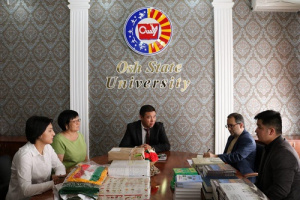 بازدید از دانشگاه اوش درجنوب قرقیزستان و مرکزایرانشناسی و اتاق زبان فارسی