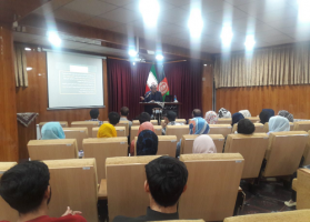 سی امین نشست حافظ شناسی با عنوان "در ساختن با حافظ"