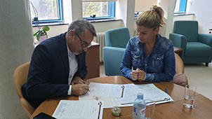 امضای تفاهمنامه ترجمه و نشر آثار فارسی به زبان صربی