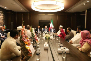 ظریف در جمع اساتید فارسی زبان بنگلادش: زبان فارسی مبنای یک فرهنگ مشترک است