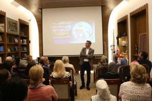 برگزاری نشست ادبی بررسی ابعاد زندگی و آثار مولانا در نمایشگاه فرهادیه رایزنی فرهنگی +گزارش تصویری