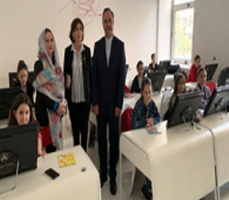 بازدید رایزن فرهنگی ایران از مدرسه شماره (۵۱) تفلیس