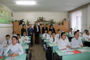 پُل دوستی ایران و قرقیزستان در مدرسه بیشکک