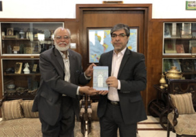 دیدار رییس نمایندگی فرهنگی کشورمان با رییس مجلس ترقی ادب پنجاب