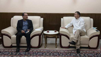 ترجمه ۱۰۰ اثر کلاسیک فارسی و چینی