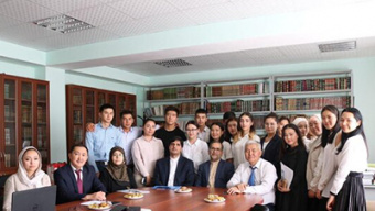 آموزش زبان فارسی در قرقیزستان؛ نزدیکی فرهنگی و «مسأله» بازار کار