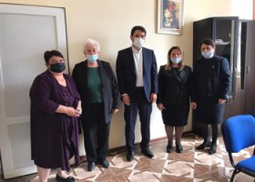 بازدید سرپرست رایزنی فرهنگی ایران از کلاس های زبان فارسی درایروان