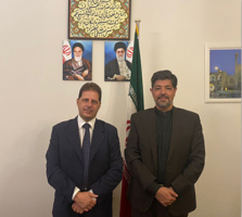 تاکید بر انعقاد تفاهمنامه همکاری و توسعه زبان فارسی و ایران شناسی