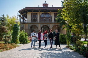 دانشجویان غیرایرانی جاذبه‌های قزوین را به تصویر می‌کشند