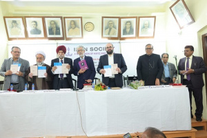 عشق و محبت زبان مشترک اشعار «حافظ» و «تاگور» هستند