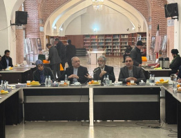 هم‌اندیشی رئیس بنیاد سعدی با معلمان زبان فارسی در ارمنستان