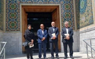 توسعه همکاری بنیاد سعدی و موزه ملک