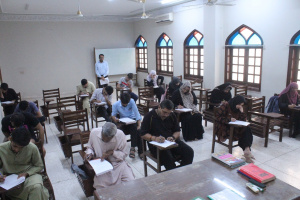 پایان صد و نود و هشتمین دوره زبان فارسی در کراچی