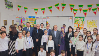 افتتاح کلاس رودکی در مدرسه ۱۳۶ ایروان