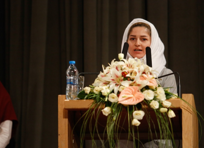 ایران کشوری زیبا با مردمی مهربان