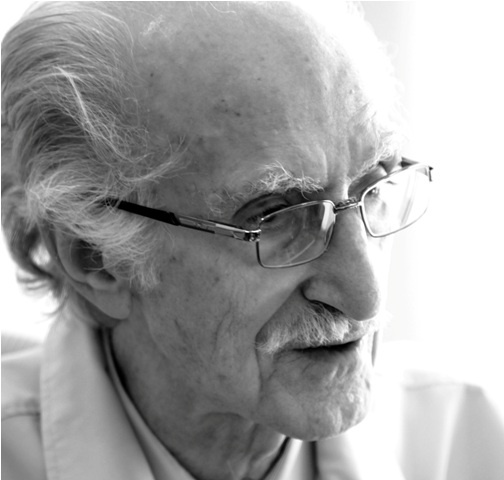 اهداء کتابخانۀ شادروان ابوالحسن نجفی به فرهنگستان زبان فارسی