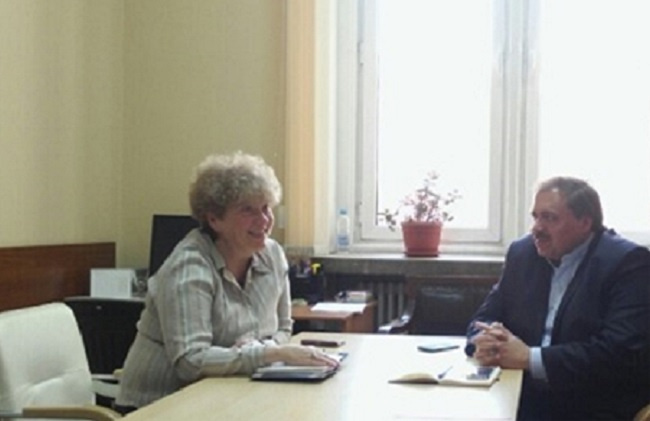 زبان فارسی برای دانشجویان رشته مطالعات ادیان تدریس می شود