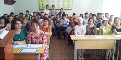 هرگز گرد کهنگی بر آثار بزرگان ادب فارسی نمی‌نشیند