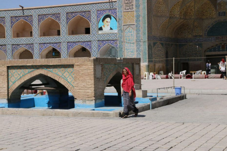 بازدید از مسجد جامع و میدان امام علی (ع)   تصویر