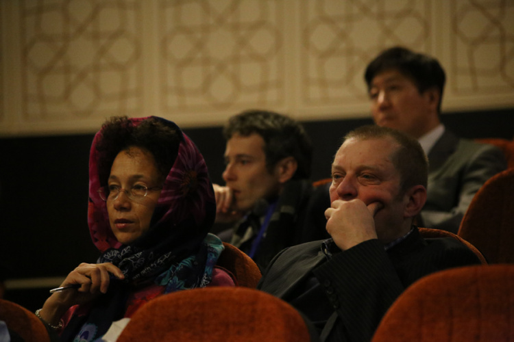 استادان زبان فارسی سفیران صلح و دوستی در جهان هستند