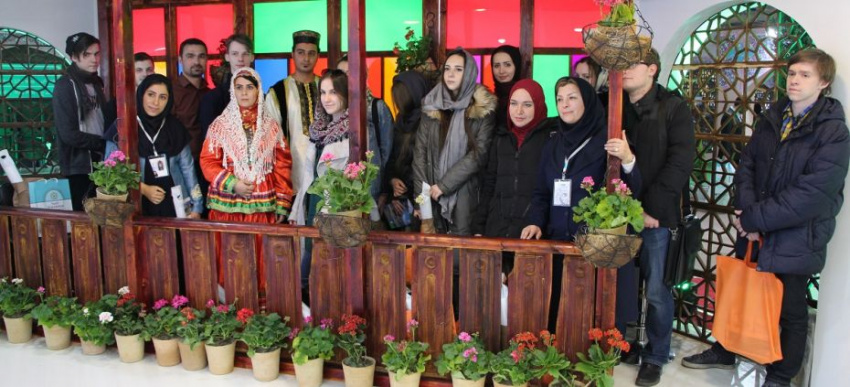 زبان فارسی، رمز هویت ملی و پل ارتباطی ایران با جهان