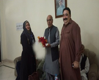 آموزش زبان فارسی را توسعه می‌دهیم