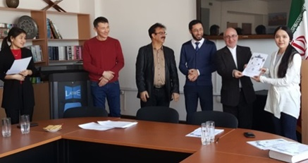 تجلیل از برگزیدگان المپیاد زبان فارسی در قزاقستان