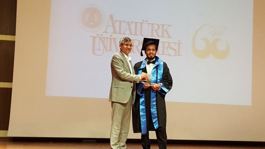 مراسم فارغ التحصیلی دانشجویان زبان و ادبیات فارسی دانشگاه ارزروم ترکیه برگزار شد