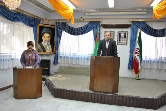 آئین گشایش دوره تابستان کلاس‌های آموزش زبان فارسی در ترکمنستان برگزار شد