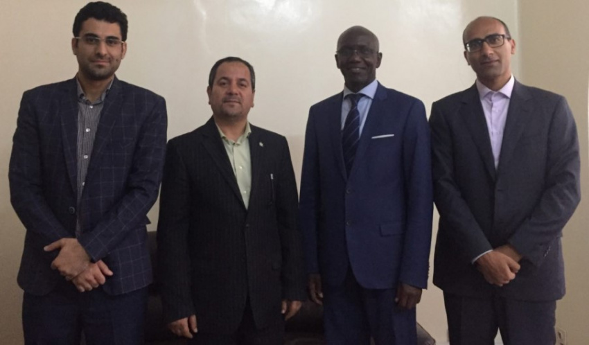 رایزن فرهنگی ایران با رئیس  دانشگاه سنگال در خصوص افزایش تعاملات فرهنگی گفت وگو کرد