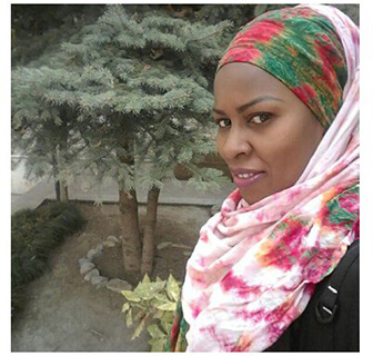 حرف‌های زن سنگالی که دکتری زبان فارسی دارد