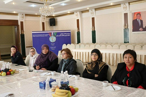 "تقدیر از استادان و مدرسان زبان فارسی قرقیزستان"