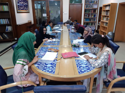 برگزاری آزمون پایانی دوره آموزش زبان و ادبیات فارسی در لاهور